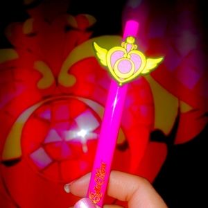 Crisis Moon Brooch Pen